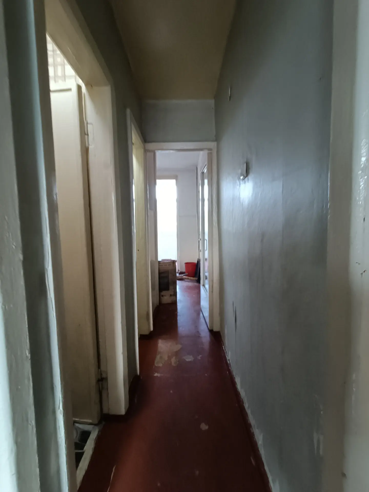 2-bedroom apartments 11